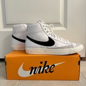 Nike womens White and Black High-Top Sneakers